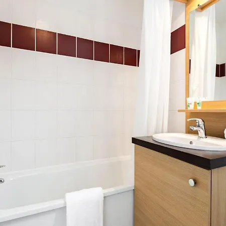 8-guest With Heated Pool Carayac